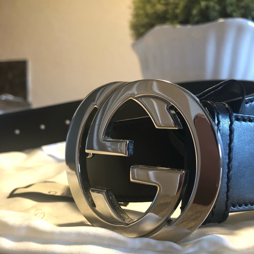 SOLD!!!!!- AUTH Gucci Leather Belt
